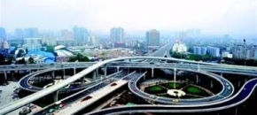 【雨晴速度 势如破竹】杨泗港快速通道四新段桥面防水工程 现场重质量
